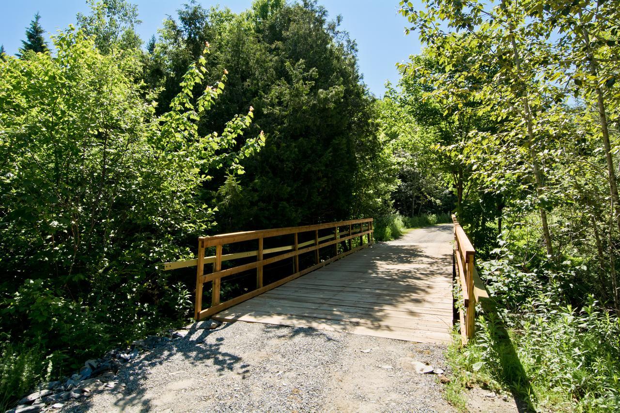Camping Chalets Spas Pignons Rouges Saint Romain Εξωτερικό φωτογραφία